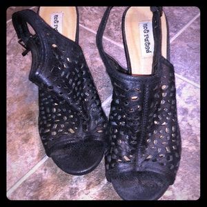 Not Rated size 7 Wedges